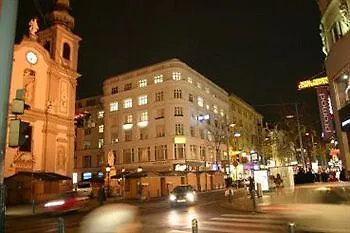 Corvinus 4* Вена